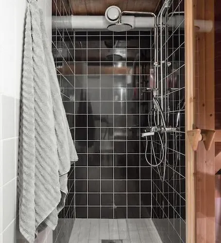Riverside Loft With Sauna Lägenhet